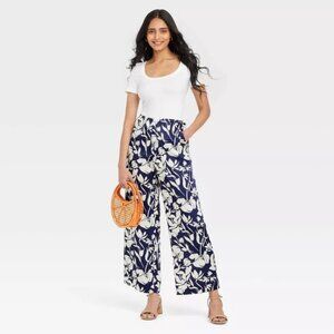 A New Day Womens Mid-Rise Pull On Satin Pants - Size Small - NWT